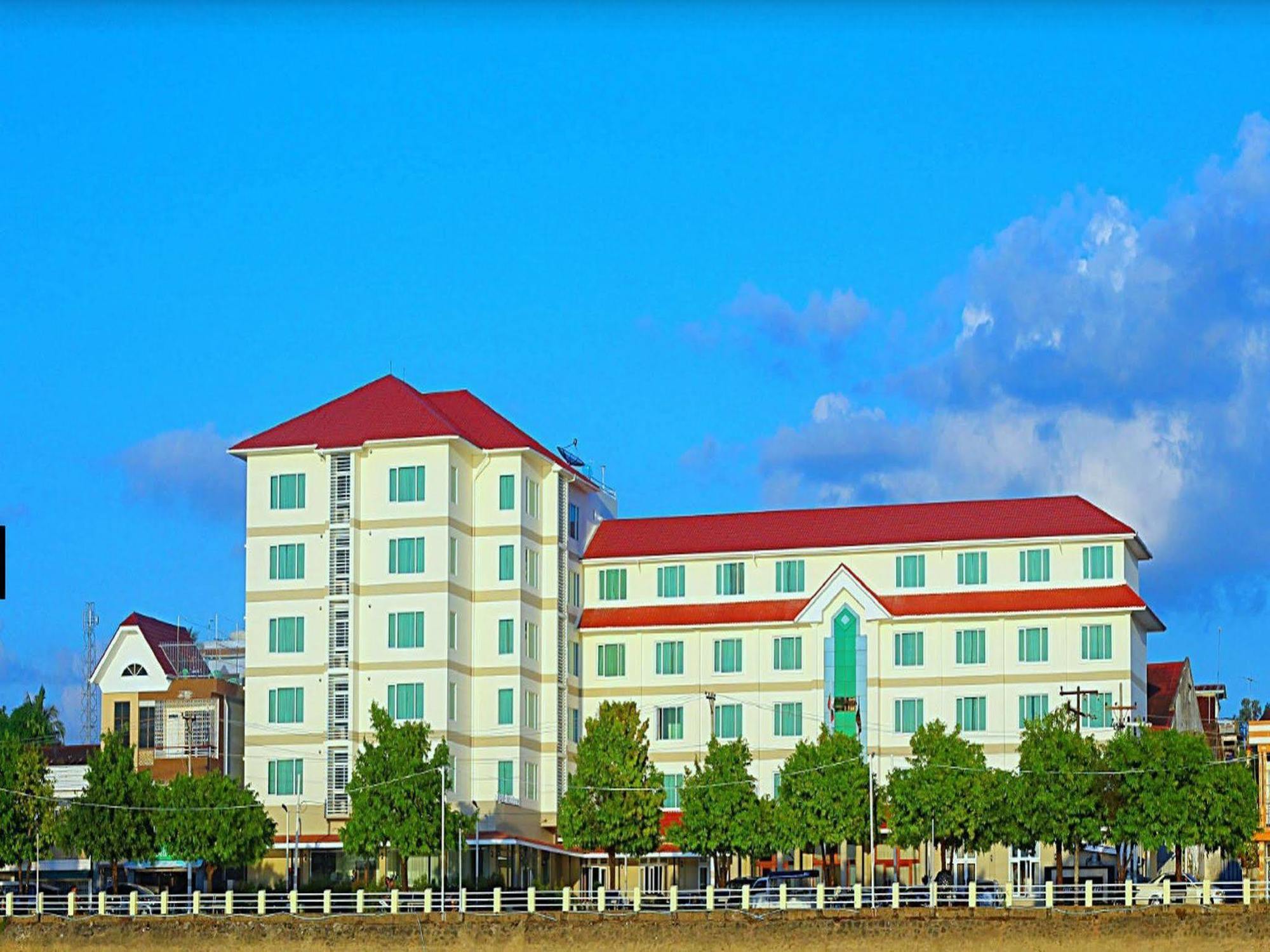 Ngwe Moe Hotel Mawlamyine Exterior photo