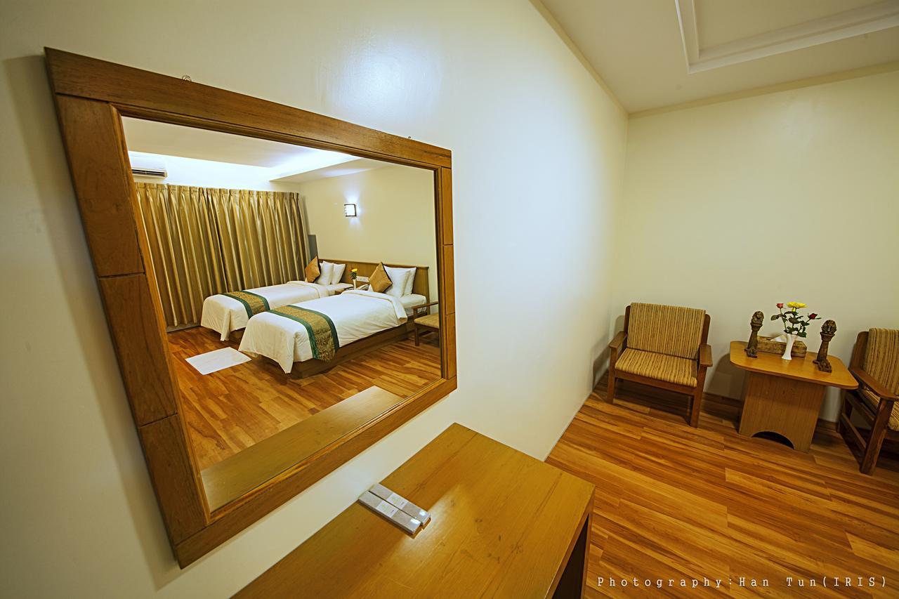 Ngwe Moe Hotel Mawlamyine Exterior photo