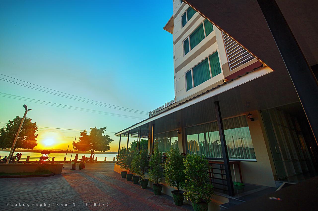 Ngwe Moe Hotel Mawlamyine Exterior photo