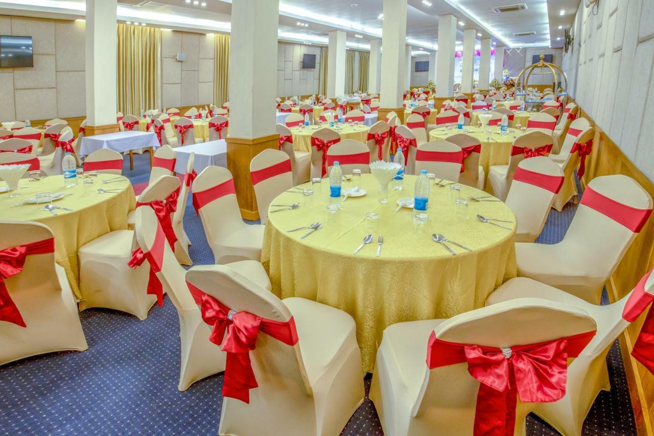 Ngwe Moe Hotel Mawlamyine Exterior photo